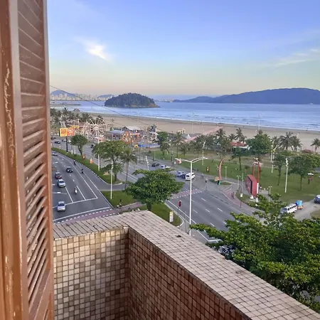 Frente Para O Mar Praia Do Itarare Com Sacada Ampla E Perto De 4 Mercados Capacidade Para Ate 9 Pessoas Check In Ate As 22 Hrs Equivalente A 3 Quartos Perto De Varios Mercados Check In Ate As 22Hrs Sob Condicoes Especiais Andar Alto E Com Gde Confort São Vicente Exterior photo