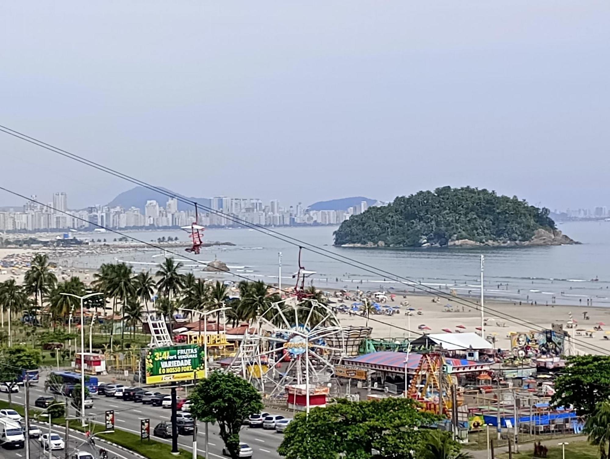 Frente O Mar Do Itarare Com Sacada Ampla E Perto De 4 Mercados Capacidade Ate 9 Pessoas Check In Ate As 22 Hrs Equivalente A 3 Quartos Perto De Varios Mercados Check In Ate As 22hrs Sob Condicoes Especiais Andar Alto E Com Gde Confort *